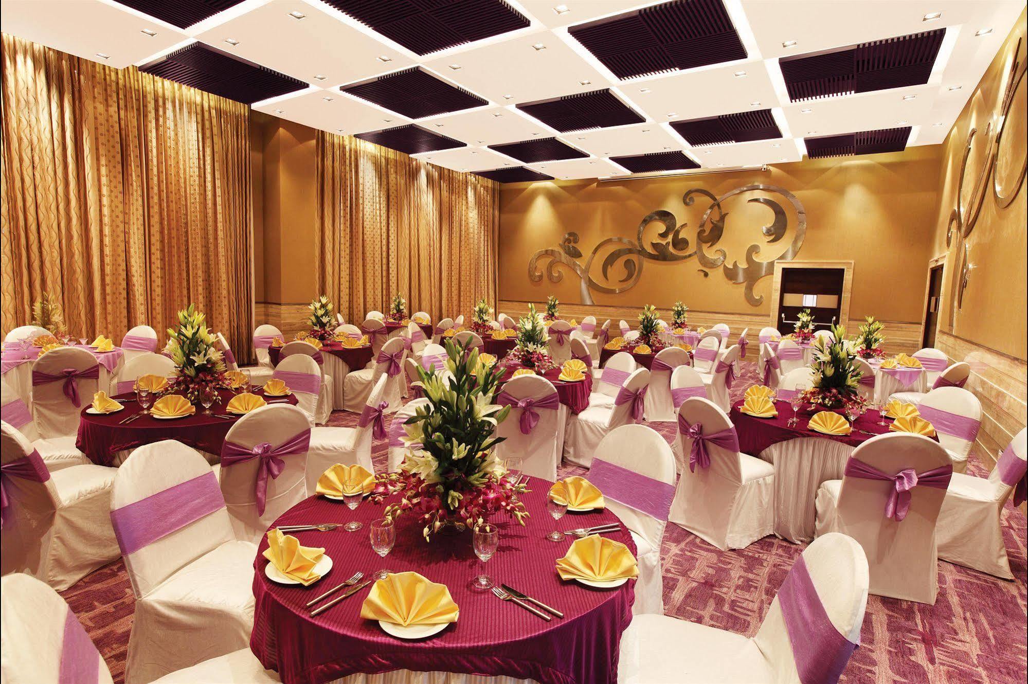 Hotel Vrisa Jaipur Ngoại thất bức ảnh